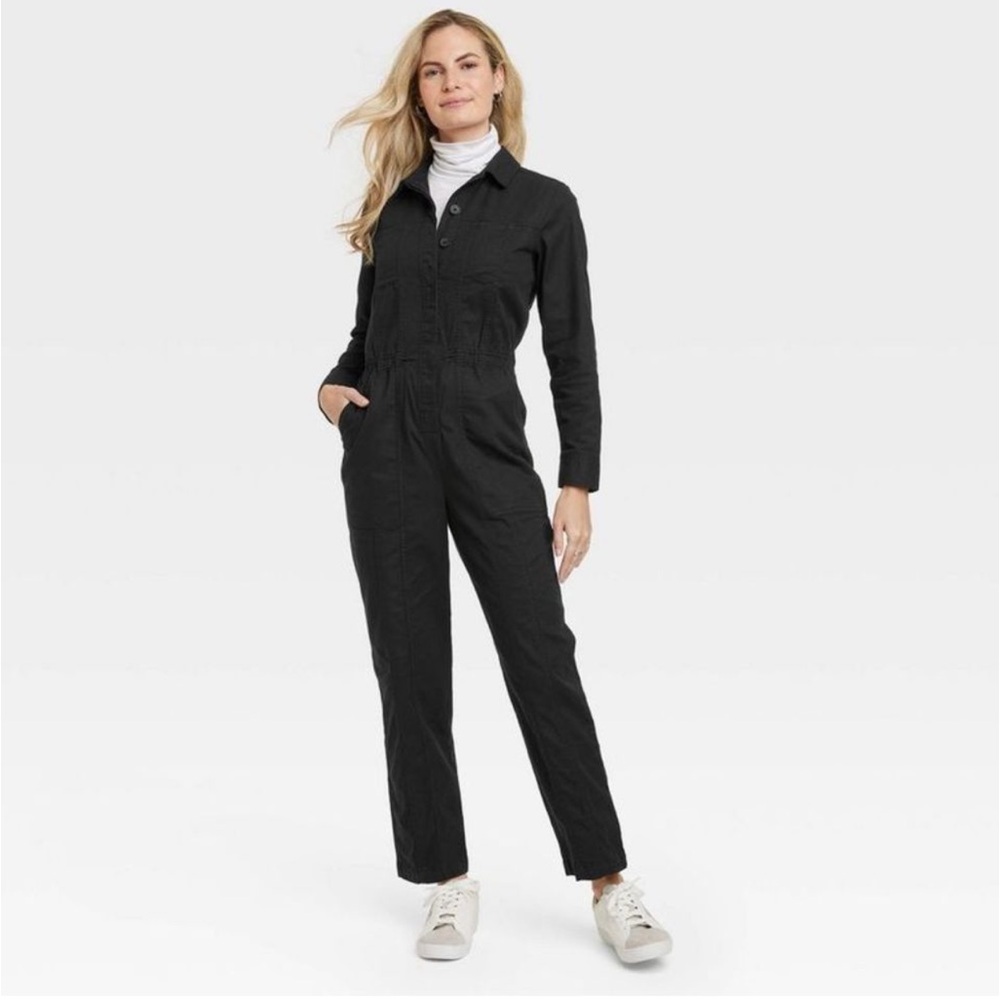 Universal thread women’s jump suit